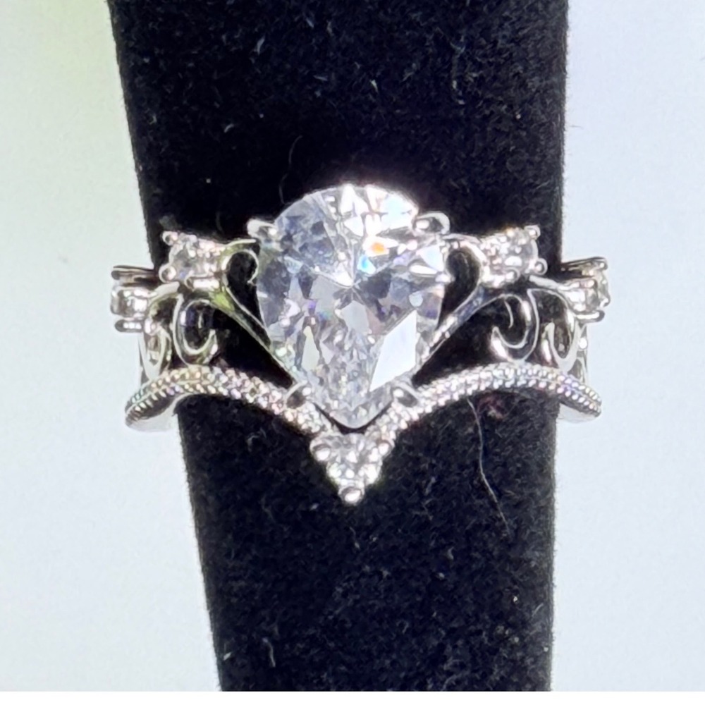 Fragrant Jewels Silver Tone Pear Cut Tiara Crown Ring Size 6 CZ Statement Ring
